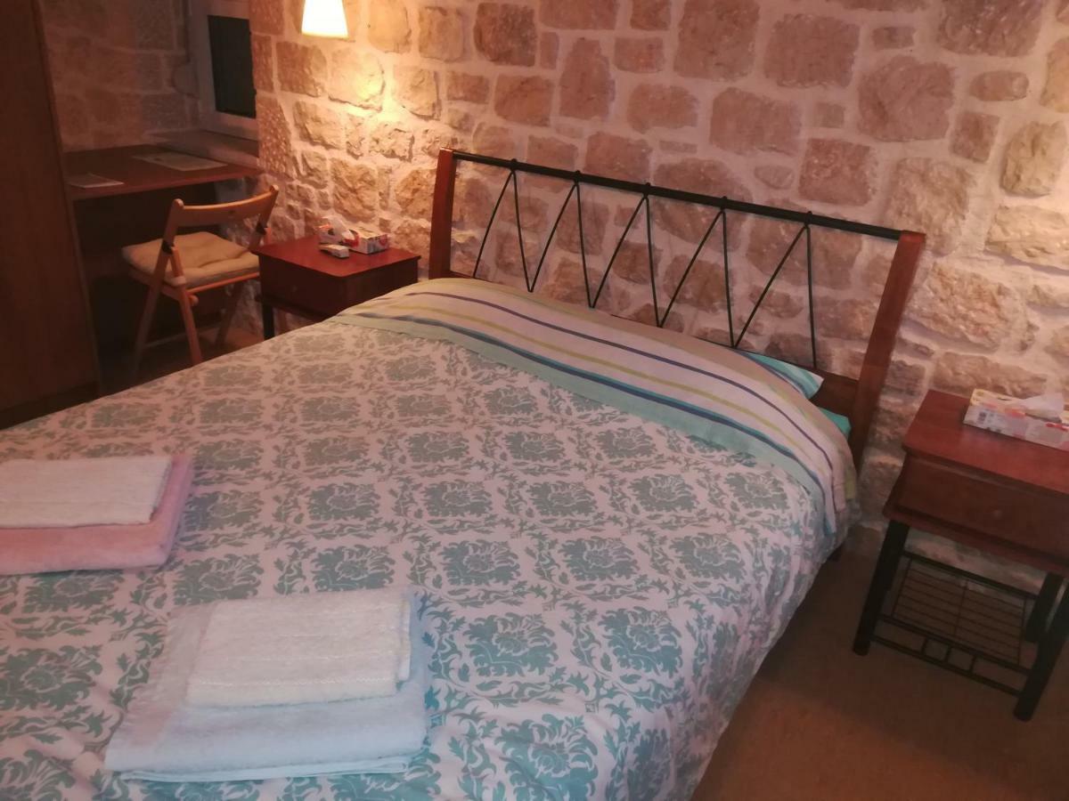 Stone House In Olive Grove Villa Tolón Exterior photo